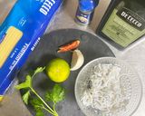 しらすとかぼすのペペロンチーノ。作り方1写真