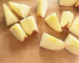 簡単♪炊飯器スイーツ☆りんごの赤ワイン煮作り方1写真