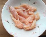 胸肉・しめじのごまマヨネーズ和え♪作り方1写真