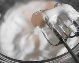 栗入り粒餡と抹茶の米粉ロールケーキ作り方2写真