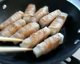【簡単＆食材２つ】もちもち♪腹もち肉巻き作り方3写真