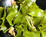桜海老と生わかめの香味炒め作り方3写真