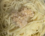 休みの前の日限定 ニンニクたっぷりパスタ作り方4写真
