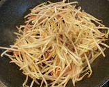 モヤシと魚ニソのオイスターソース炒め作り方2写真
