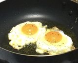 フライドエッグとハンバーグの無限パスタ♡作り方3写真