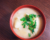 簡単☆じゃがいもとたまねぎの味噌汁作り方2写真