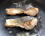 魚のムニエル明太ソース【ここから栄養士】作り方3写真