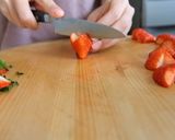 【超簡単20分】苺のチーズケーキパフェ作り方6写真