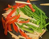 簡単絶品♡パプリカ消費に青椒肉絲！作り方2写真