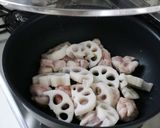 材料2つ！鶏ももと蓮根のにんにく醤油焼き作り方2写真