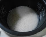 残ったもち米と湯がき冷凍小豆で色粉使い作り方1写真