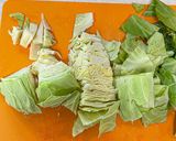 鶏むね肉とキャベツの手羽先風甘辛炒め作り方1写真