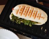プチフランスでパニーニ作り方3写真