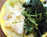 ほうれん草・キャベツ・クルミのナムル！作り方1写真