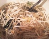 包丁なしで玉子ともやしわかめの中華スープ作り方1写真