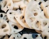 蓮根のたらこバター醤油炒め作り方1写真