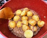 新じゃがの挽肉煮っ転がし作り方3写真