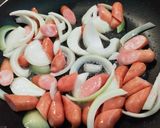 フライパン1つで！ソーセージトマトパスタ作り方2写真