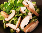 旨味たっぷり牛肉のオイスターソース炒め作り方2写真