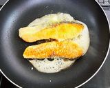 簡単調理！鮭のムニエルバター醤油風味作り方5写真