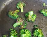 えびとブロッコリーのトマトカレースープ作り方2写真