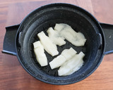 硬いお餅を美味しく！餅のみたらしだんご風作り方4写真