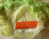 ◆お弁当の隙間に…レタスのカニカマ巻き◆作り方3写真