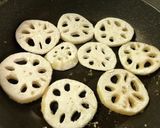 ピリッと旨辛！蓮根のラー油照り焼き作り方7写真