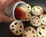 ピリッと旨辛！蓮根のラー油照り焼き作り方9写真