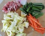豚こまと残り野菜のちゃんぽん風うどん作り方1写真