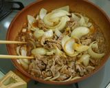 材料2つで超速攻！豚こま玉ねぎの生姜焼き作り方4写真