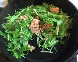 10分 水菜とツナの無限炒めサラダ作り方3写真