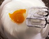 バレンタインに♡苺ストライプロールケーキ作り方3写真