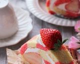バレンタインに♡苺ストライプロールケーキ作り方11写真