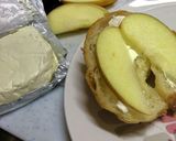 りんごとクリームチーズの蜂蜜トースト作り方1写真