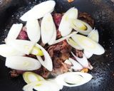 粗挽きコショウの効いた馬肉塩焼き丼作り方4写真