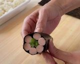 可愛いお花の飾り巻き寿司＊作り方3写真