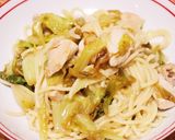 中華麺で鶏肉とキャベツのタイ風パスタ作り方4写真