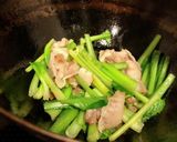 豚ばらと小松菜の炒め物作り方2写真