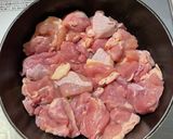 簡単! 鶏モモとカクテキの煮物作り方1写真