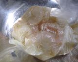 海老と菜の花の塩麹炒め作り方1写真