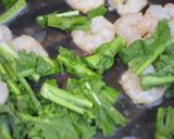 海老と菜の花の塩麹炒め作り方6写真