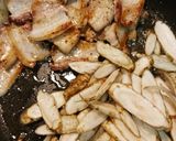 ごぼうと豚バラのピリ辛炒め作り方4写真