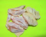 手羽と大根と厚揚げのピリ辛味噌煮込み作り方1写真
