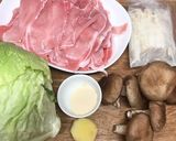 丸ごとレタスと豚ときのこの塩鍋作り方1写真