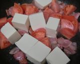 トマトと豆腐とベーコンのバター醤油炒め作り方2写真