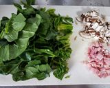 椎茸とベーコン香るほうれん草のソテー作り方1写真