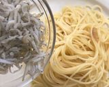簡単!しらすと梅のガーリックパスタ作り方9写真