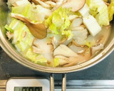 鶏肉と舞茸と白菜のクリーム煮・スープ作り方6写真