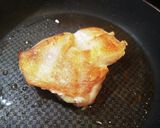 簡単！鶏もも肉のソテー白ワイン蒸し作り方2写真